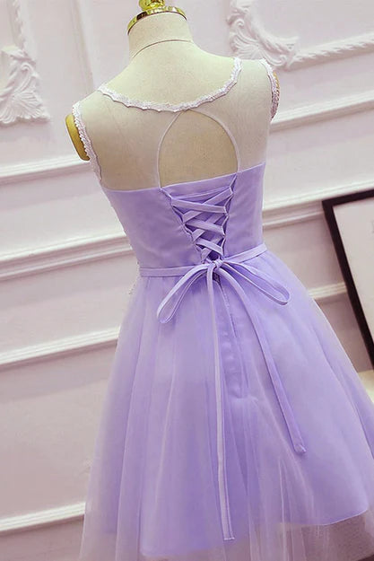 Luolandi Cute Round Neckline Homecoming Dress Short Lace Party Dress Sleeveless Light Purple